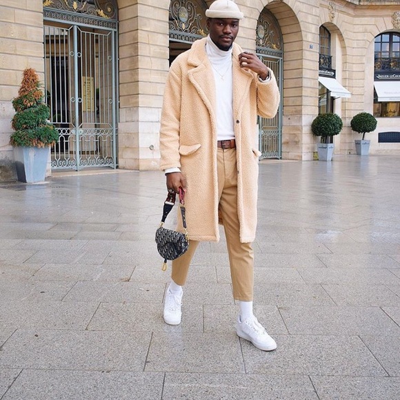 Meet your Posher, Dola - Picture 1 of 1